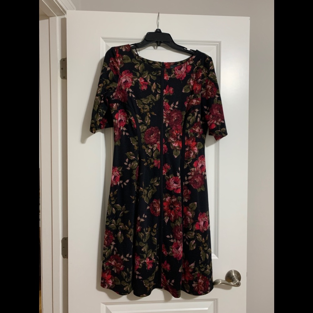 Gabby Skye Floral Dress